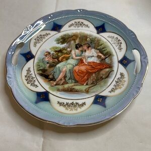 Elegant Porcelain Decorative Plate with Classical Scene